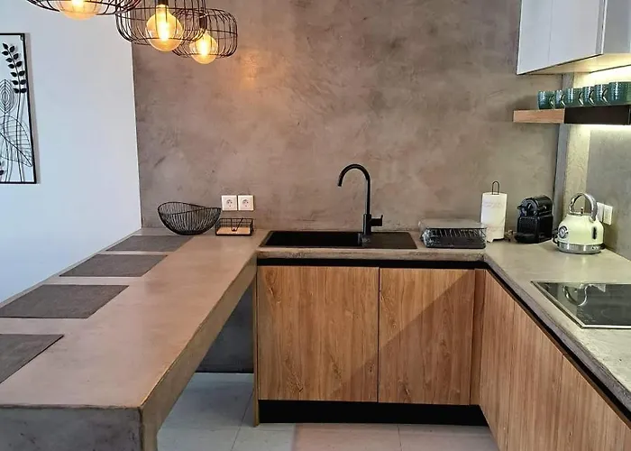 Διαμέρισμα Courtyard Luxury “marianthi” *