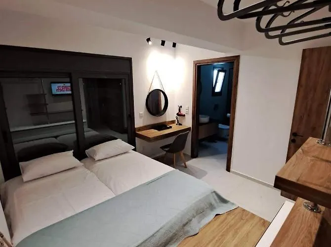 Courtyard Luxury “marianthi” Daire *
