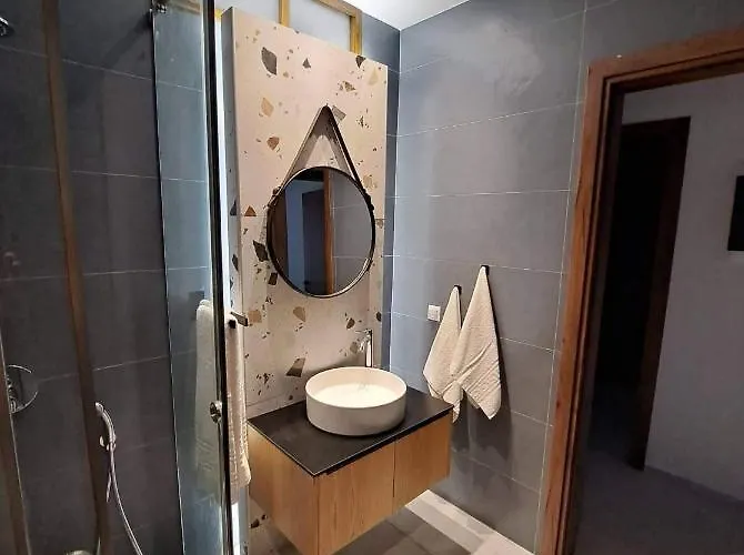 Courtyard Luxury “marianthi” *